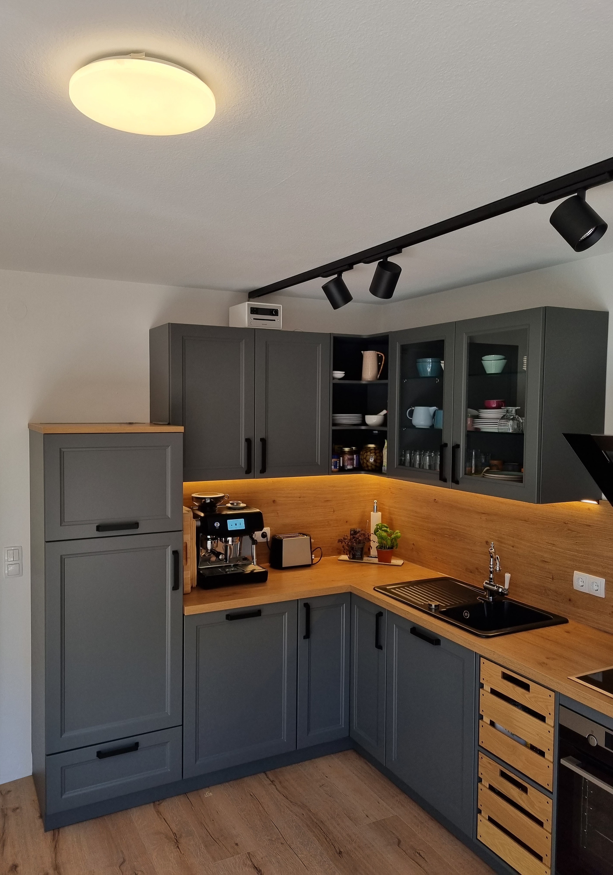BLULAXA LED-Deckenleuchte Promina-S, 12 W, 1200 lm, 4000 K BLULAXA LED-Deckenleuchte Promina-S, 12 W, 1200 lm, 4000 K