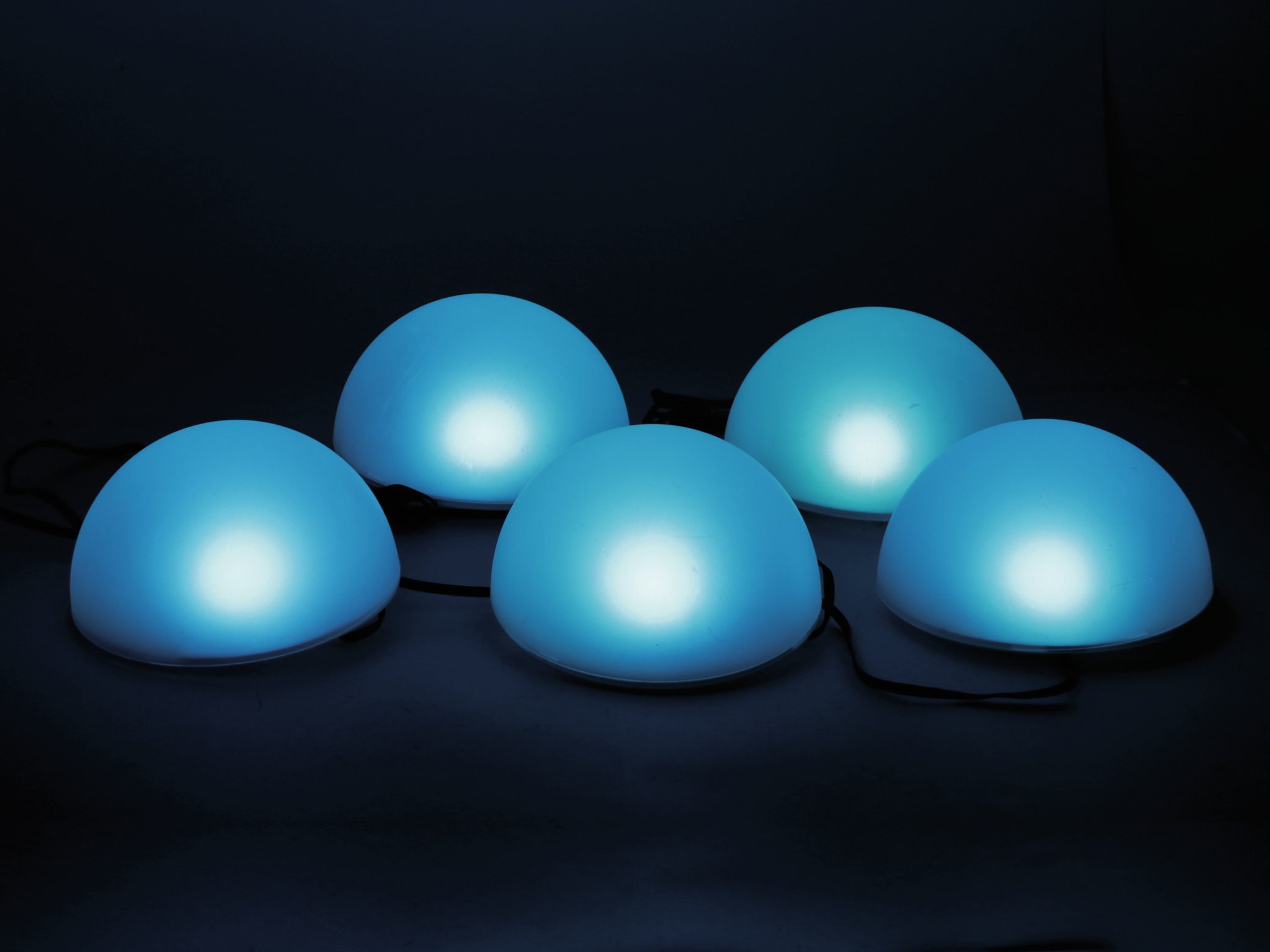 Solar-Bodenlichterkette, 5 Halbkugeln, RGB+WW, Bastelware Solar-Bodenlichterkette, 5 Halbkugeln, RGB+WW, Bastelware