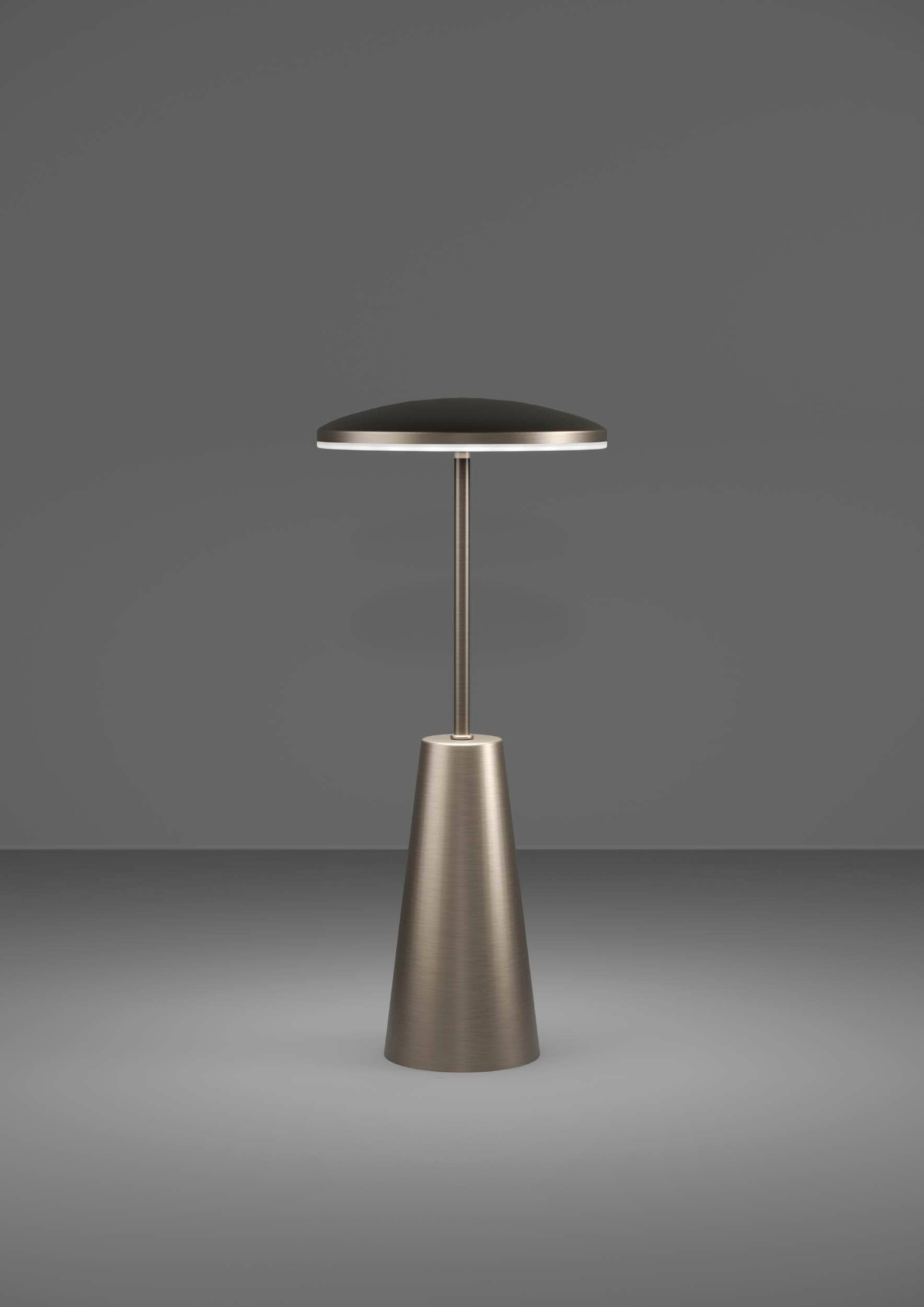 EGLO LED-Akku-Tischleuchte 900924 bronze, 2,8 W, 270 lm CCT, IP54 EGLO LED-Tischleuchte 900924 bronze, 2,8 W, 270 lm CCT, IP54