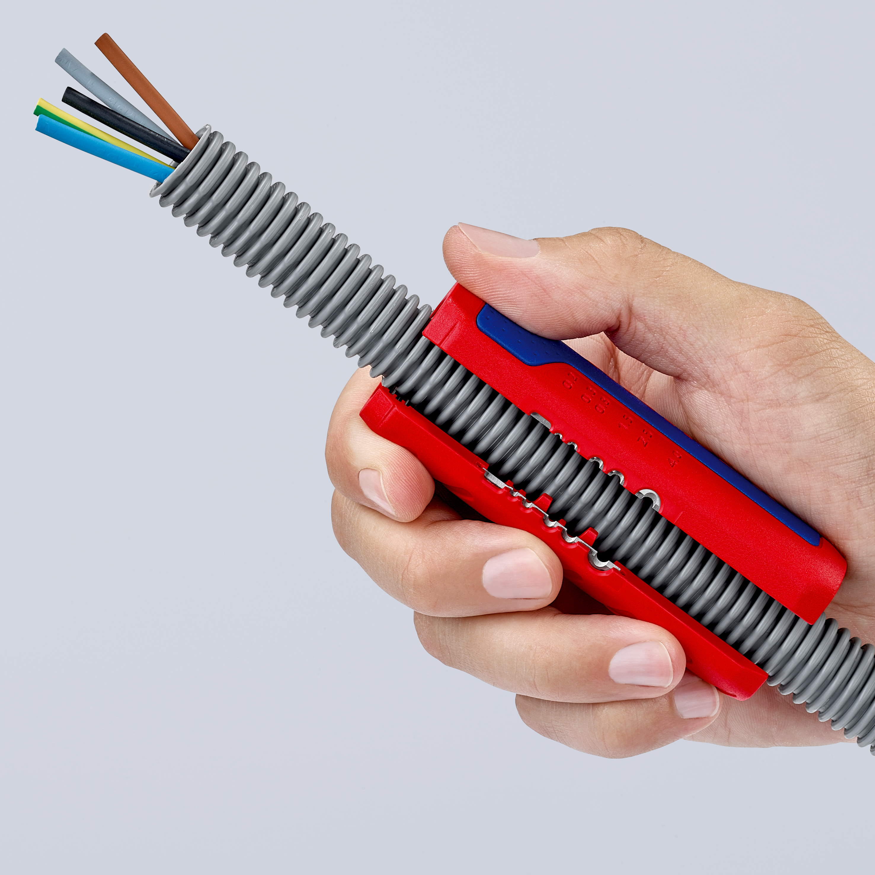 KNIPEX Wellrohrschneider, TwistCut, 90 22 02 SB