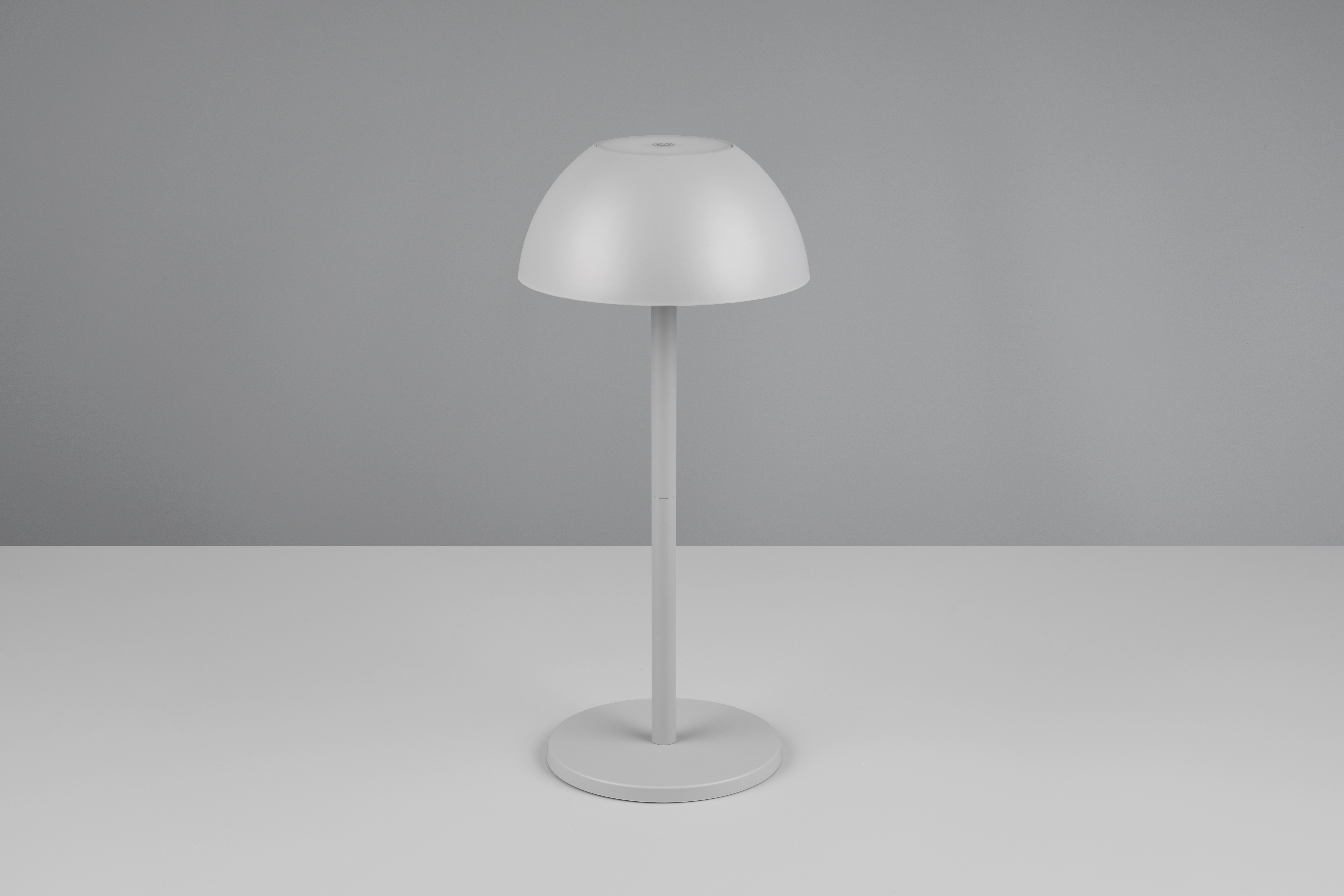 REALITY LED-Akku-Tischleuchte Ricardo R54106177 grau, IP54, 1,7 W, 240 lm, 3000 K REALITY LED-Akku-Tischleuchte Ricardo R54106177 grau, IP54, 1,7 W, 240 lm, 3000 K