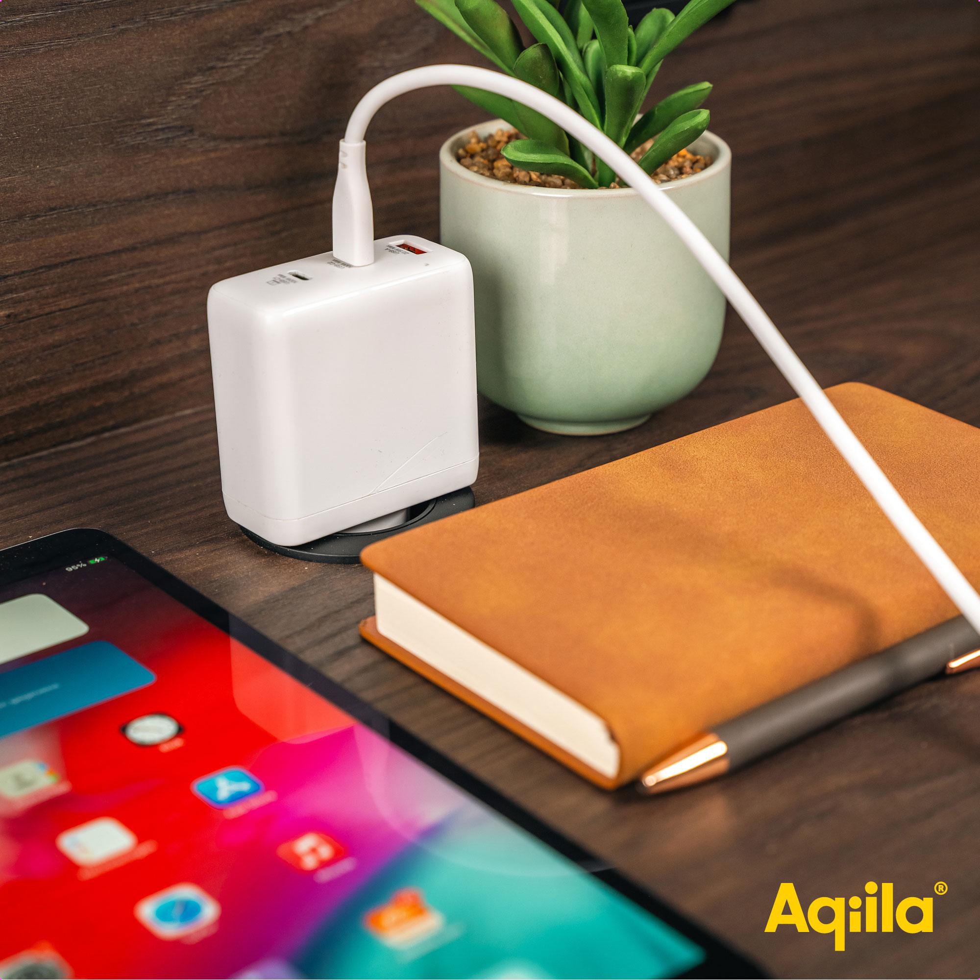 AQIILA USB-Lader Chargebird W4, 120 W, 3-fach, 2x USB-C, 1x USB-A AQIILA USB-Lader Chargebird W4, 120 W, 3-fach, 2x USB-C, 1x USB-A