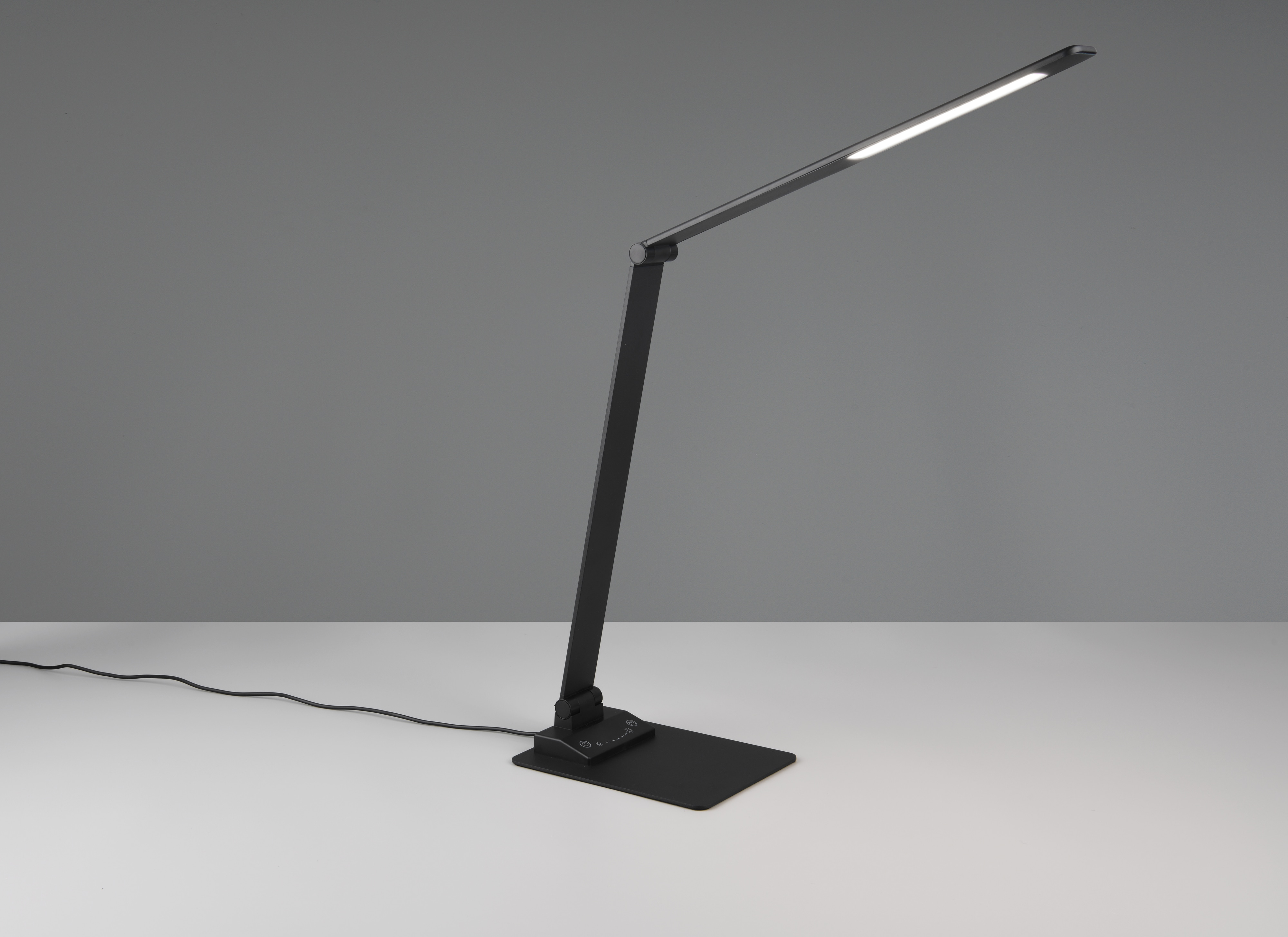 TRIO LED-Tischleuchte Travis 545310132 schwarz, 6,5 W, 650 lm, CCT TRIO LED-Tischleuchte Travis 545310132 schwarz, 6,5 W, 650 lm, CCT