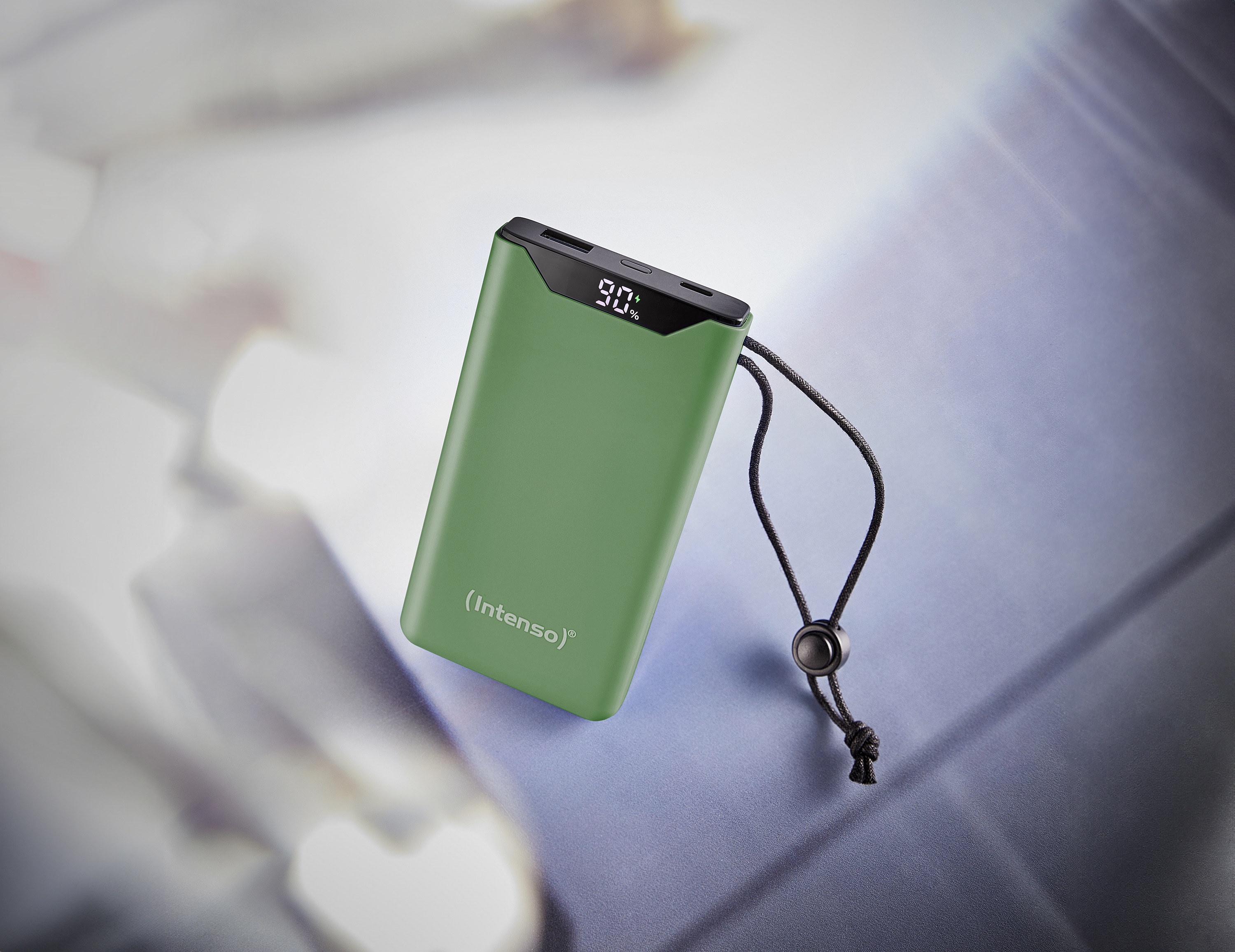 INTENSO USB Powerbank 7332037, F10000, 10.000mAh, 20 W, grün INTENSO USB Powerbank 7332037, F10000, 10.000mAh, 20 W, grün