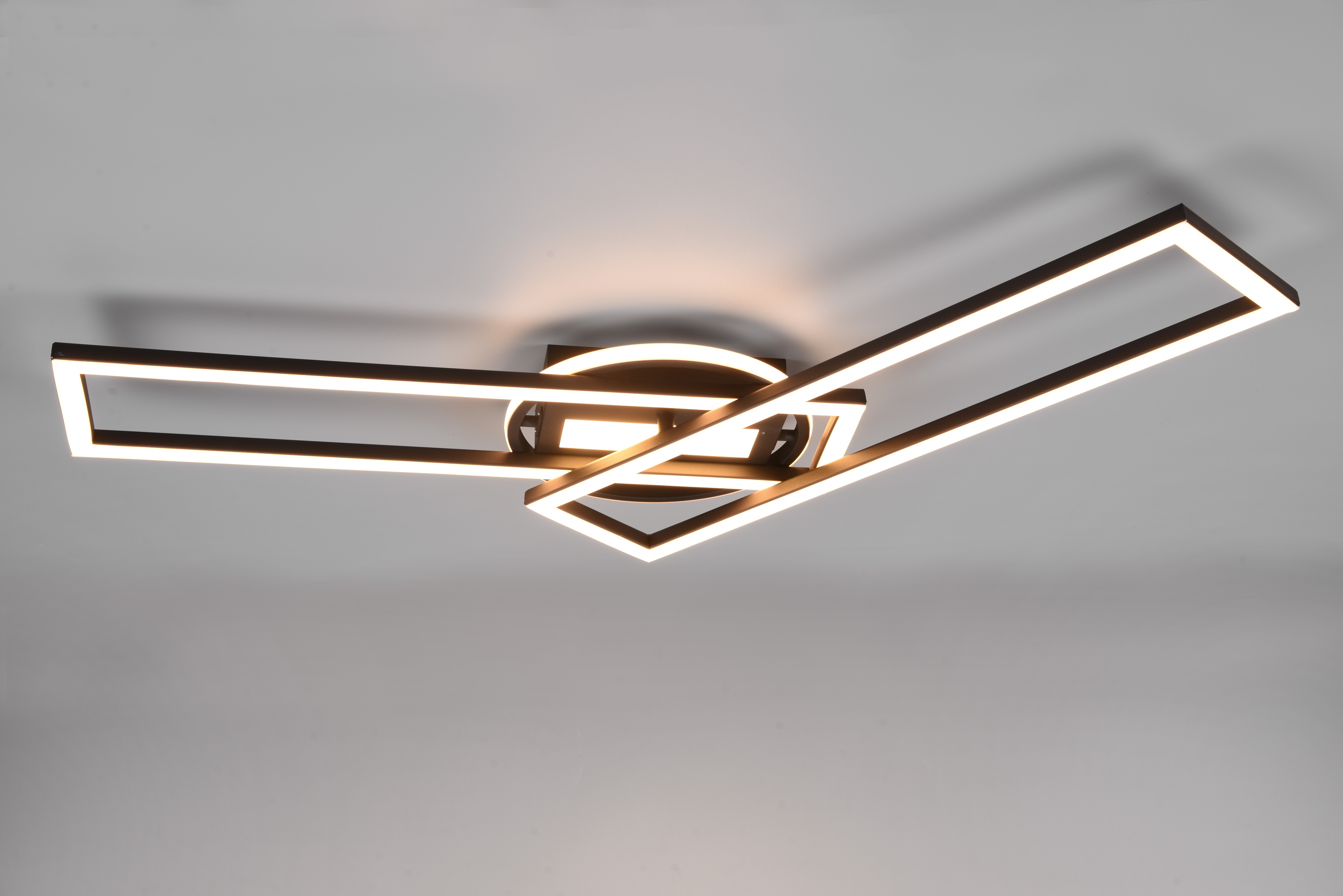 REALITY LED-Deckenleuchte Twister R67183132 schwarz, 30 W, 4500 lm, CCT REALITY LED-Deckenleuchte Twister R67183132 schwarz, 30 W, 4500 lm, CCT