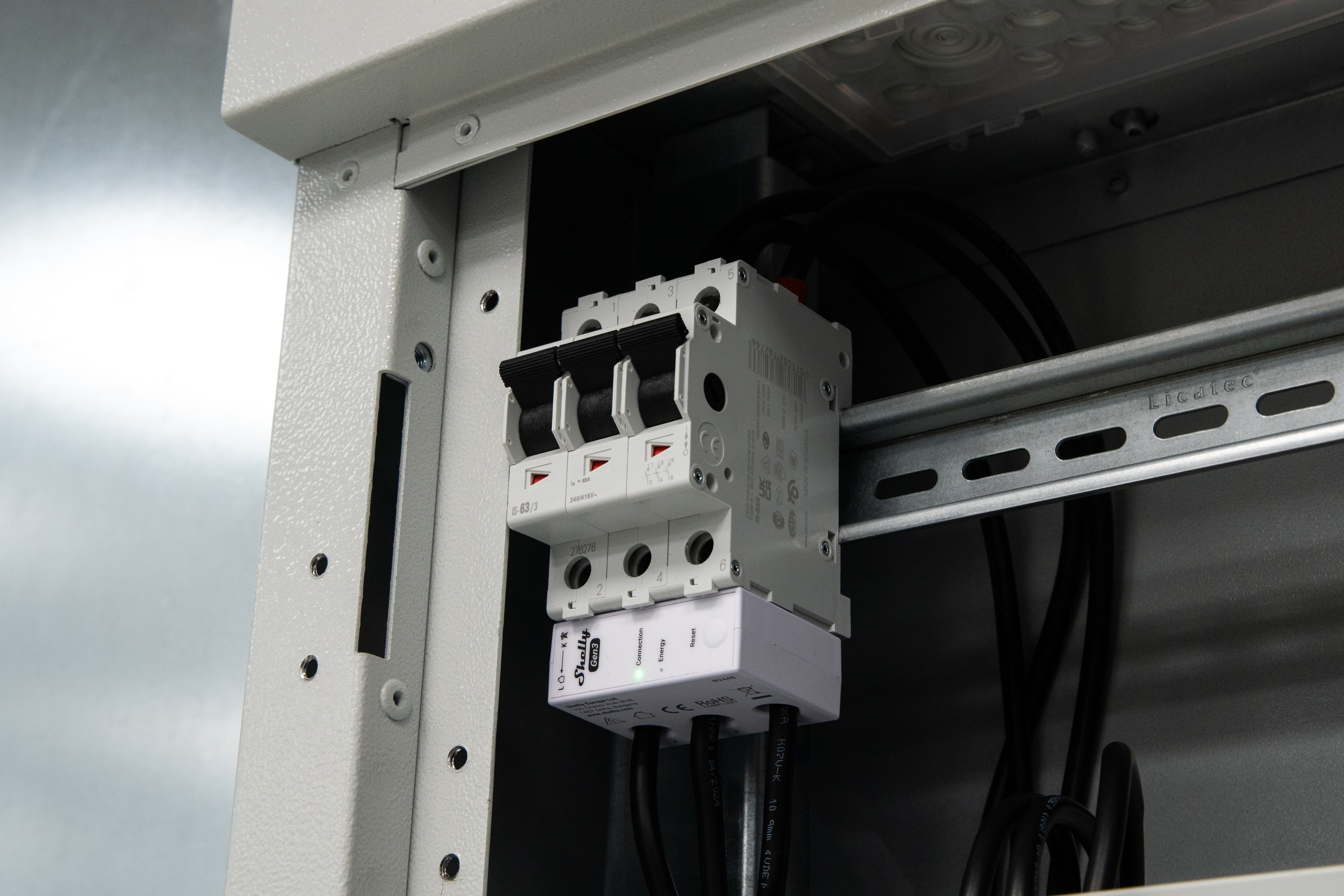 SHELLY WLAN-Stromzähler 3EM-63T Gen3, weiß SHELLY WLAN-Stromzähler 3EM-63T Gen3, weiß