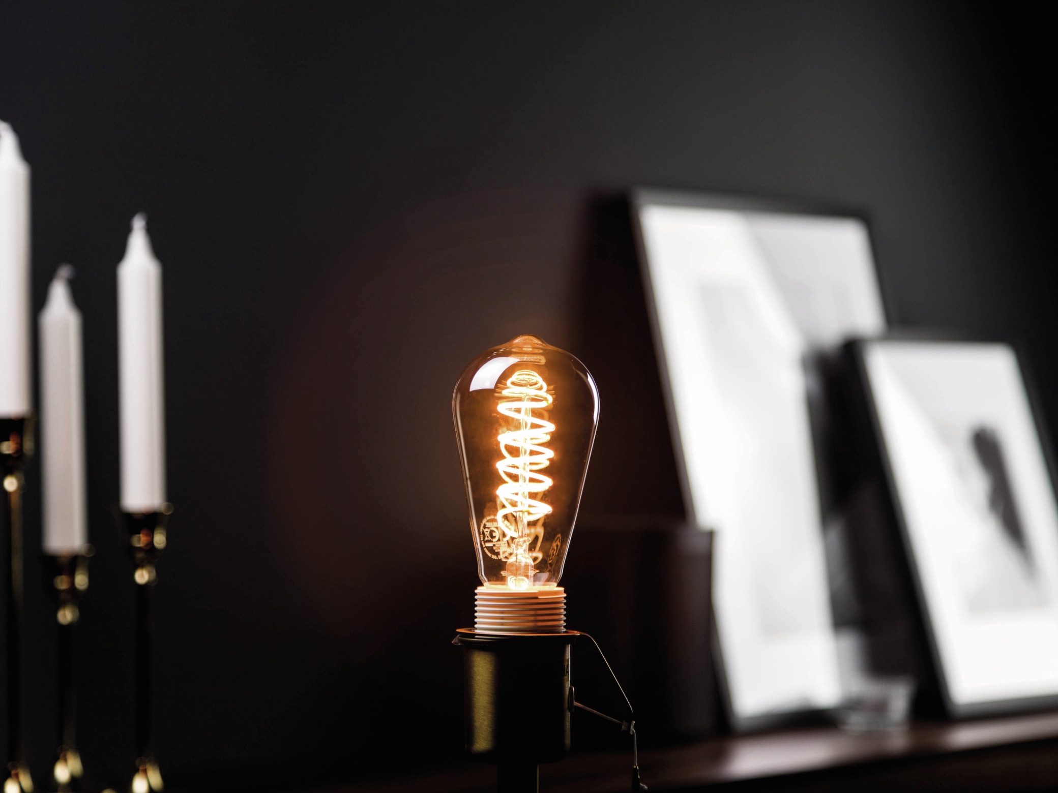 BLULAXA LED-Lampe, Vintage flex Filament, ST64, 5W, 140lm, 1800K, smoky BLULAXA LED-Lampe, Vintage flex Filament, ST64, 5W, 140lm, 1800K, smoky
